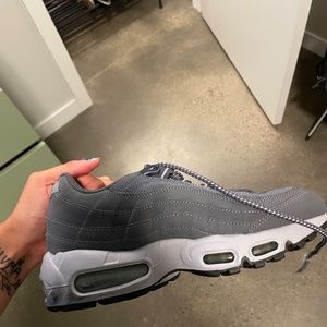 Nike Air Climax - Gently Used